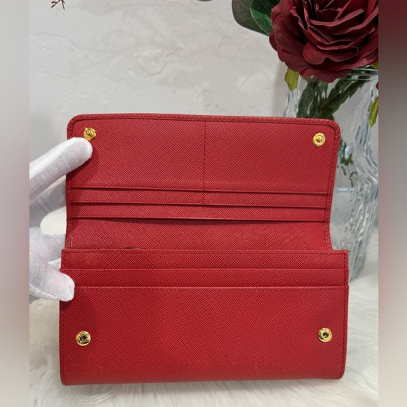 PRADA Saffiano Leather Bifold Wallet GUC - Picture 3 of 16